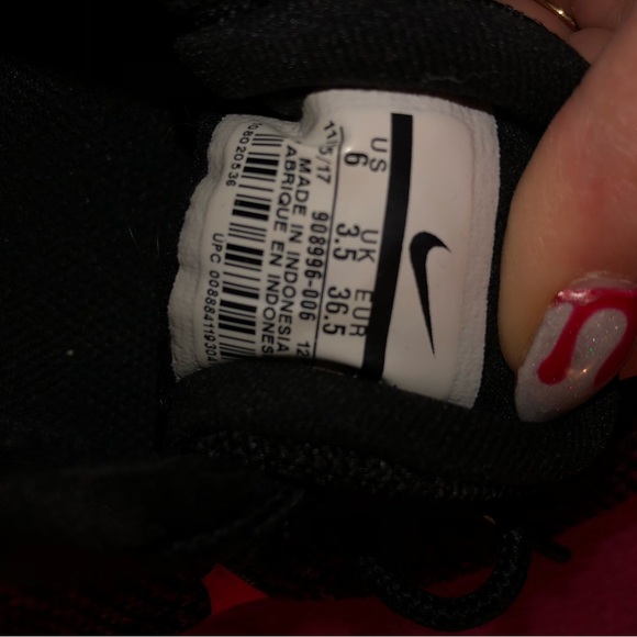 Nike sneakers - Picture 4 of 5